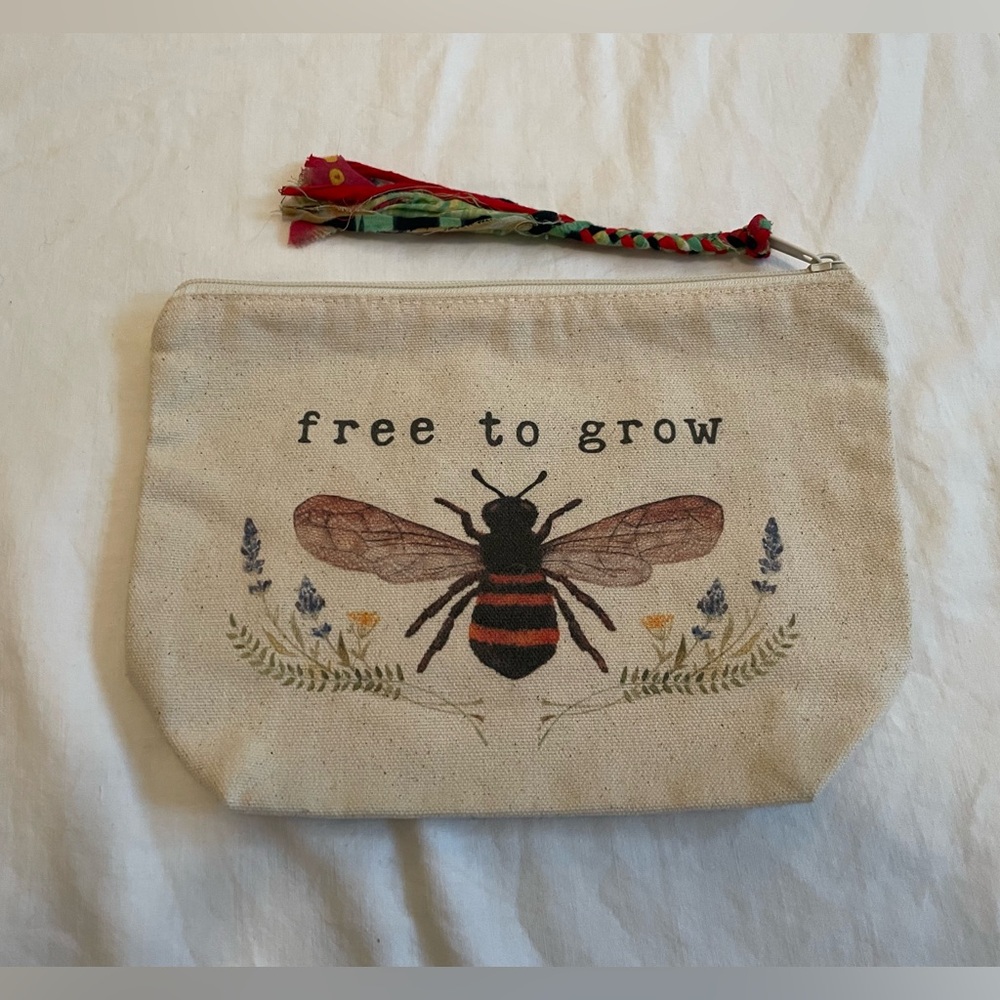 NWOT Lined Canvas Bag.